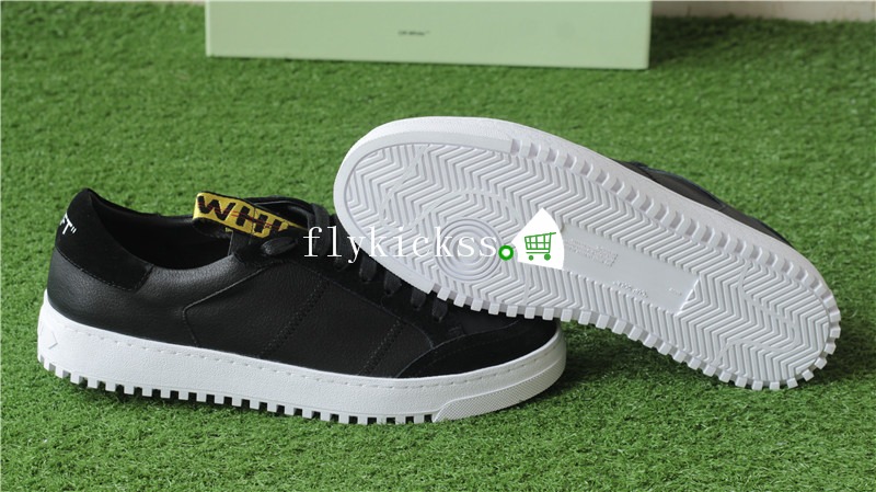 Off White Low Top Sneaker Black